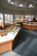 Load image into Gallery viewer, Bernie Fields Jewelers Westbrook CT
